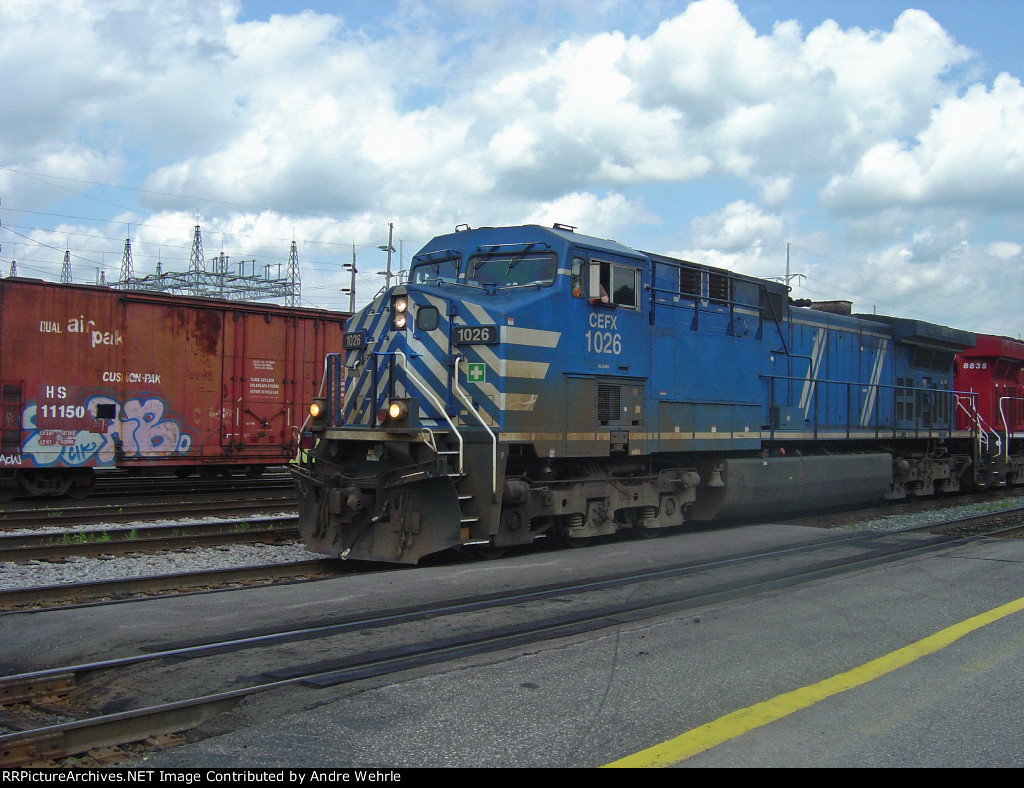 CEFX 1026 rolls through the yard for points west